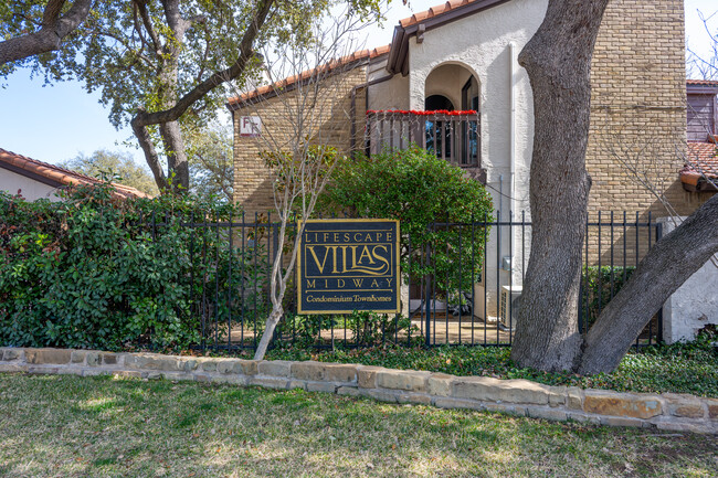 Lifescape Villas Midway in Dallas, TX - Building Photo - Building Photo