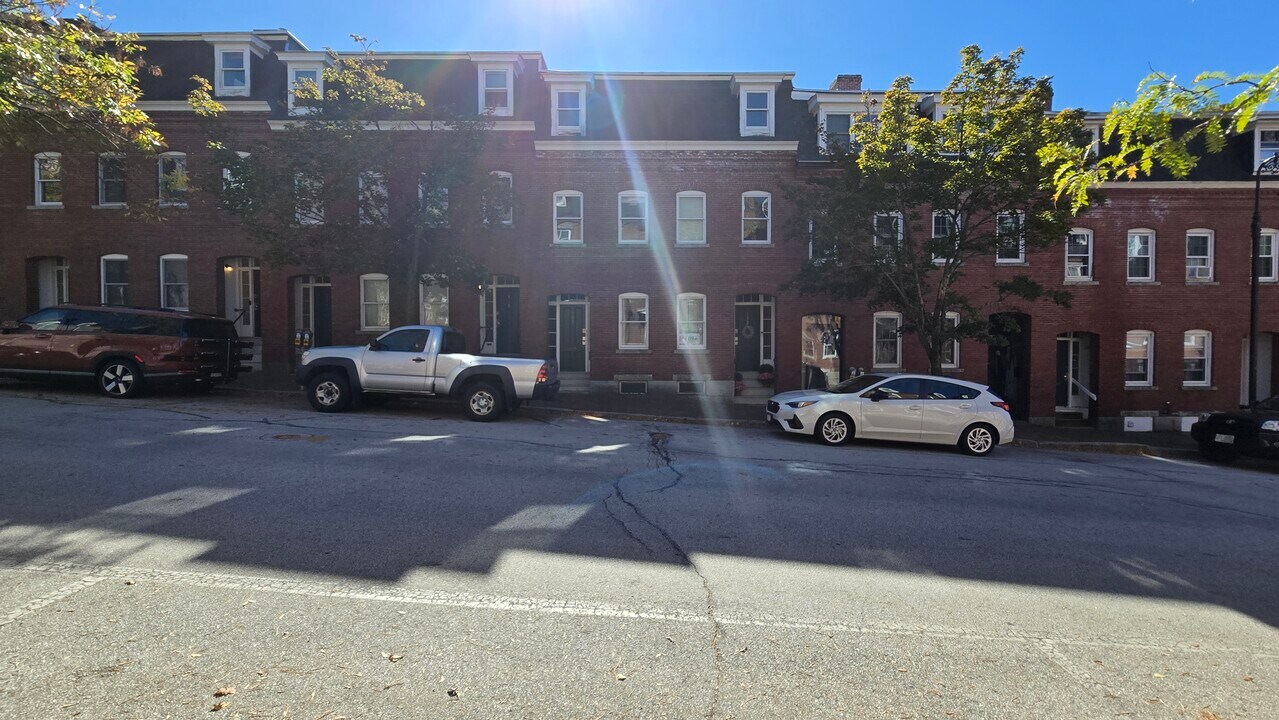 130 West Merrimack St, Unit #3 in Manchester, NH - Building Photo