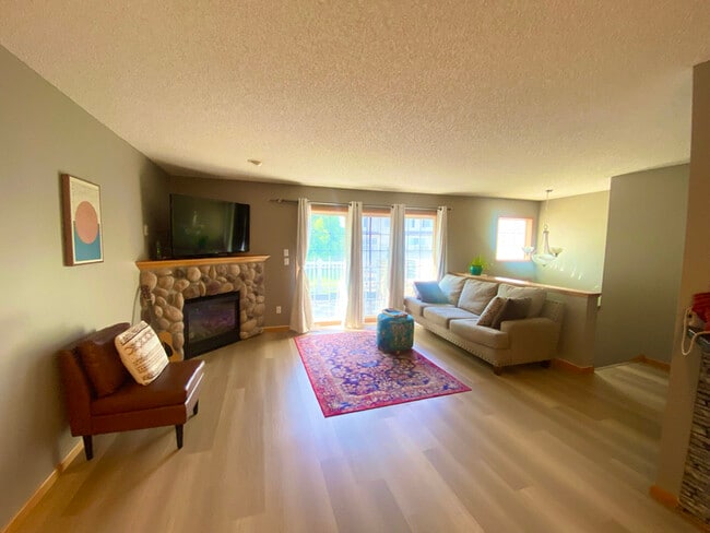 property at 4987 Grenwich Ave N