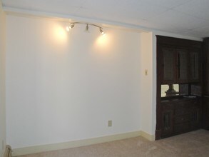 610 Union St-Unit -204 in Manchester, NH - Foto de edificio - Building Photo