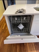 512 Pine St in Fall River, MA - Foto de edificio - Building Photo