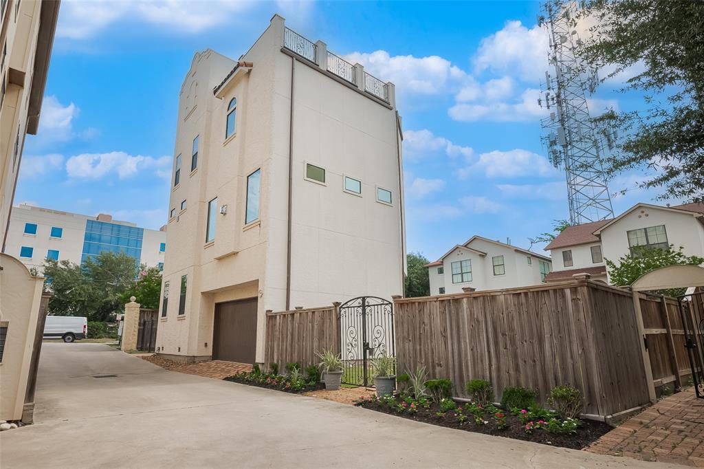 1806 W 25th St in Houston, TX - Building Photo