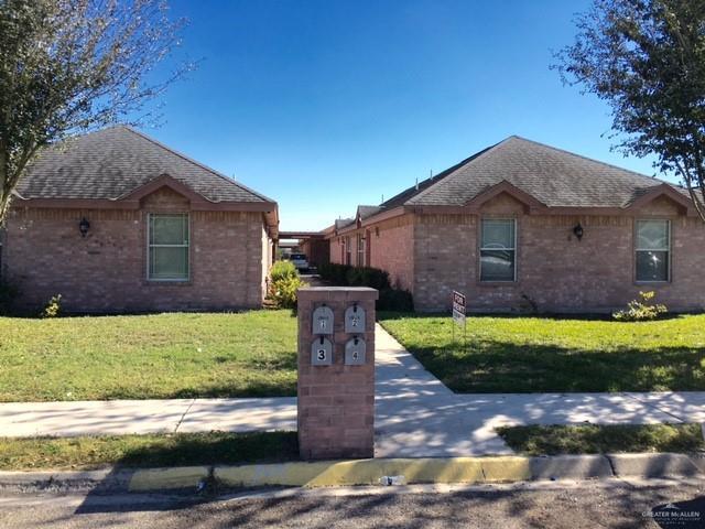 1803 S Kumquat St in Pharr, TX - Building Photo