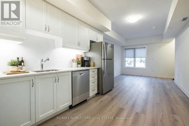 58 Elizabeth St S in Richmond Hill, ON - Building Photo - Building Photo