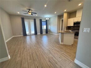 2933 Camino Encanto in Bullhead City, AZ - Building Photo - Building Photo