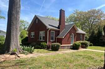 321 E Montgomery St in Gaffney, SC - Building Photo - Building Photo