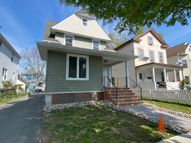 13 King St, Unit 2