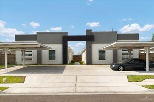 308 W Campeche Ave, Unit 3 in Alton, TX - Building Photo