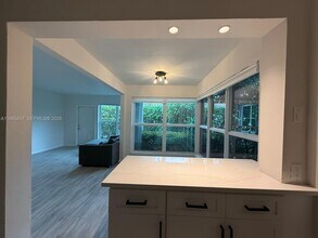 1247 Marseille Dr in Miami Beach, FL - Building Photo - Building Photo