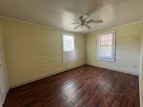 305 Lawrence St-Unit -Apt F in Summit, MS - Building Photo - Building Photo