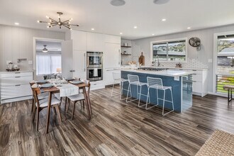 1384 Nanawale Pl in Kailua, HI - Building Photo - Building Photo