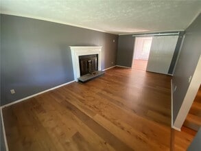 77 Cascade Rd in West Henrietta, NY - Building Photo - Building Photo