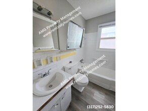 6037 W 25th St in Indianapolis, IN - Foto de edificio - Building Photo