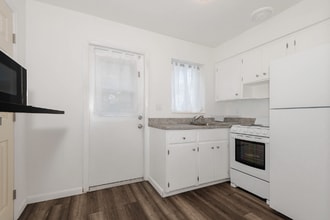 1017 NE 14th Ave in Fort Lauderdale, FL - Foto de edificio - Building Photo