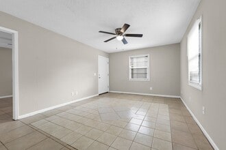 5113 Curry Ford Rd in Orlando, FL - Building Photo - Building Photo