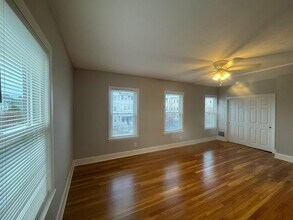 103 Webster St, Unit 2 in Malden, MA - Foto de edificio - Building Photo