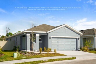 7904 Majestic Palms Ct in Venice, FL - Building Photo - Building Photo