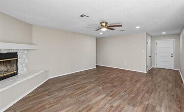 1505 W Collin St in Corsicana, TX - Building Photo - Building Photo