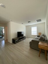 5911 Eckhert Rd in San Antonio, TX - Building Photo - Building Photo