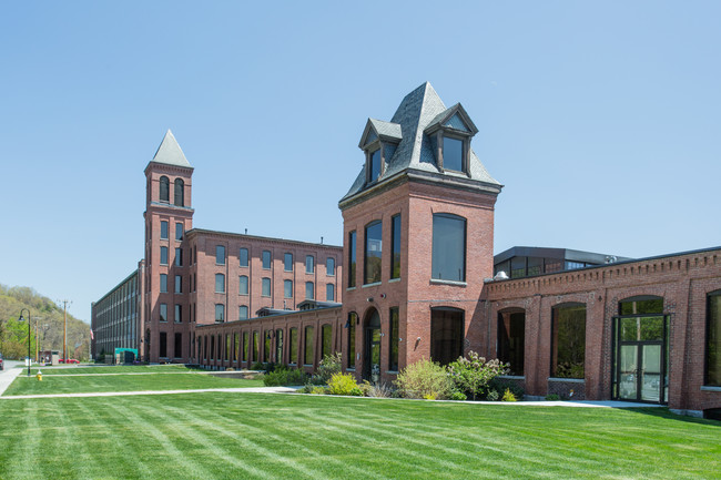 Lofts at Lancaster Mills photo'