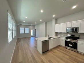 3912 Sandstone Dr in McKinney, TX - Building Photo - Building Photo