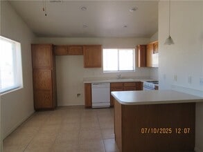 3256 N Yuma St in Kingman, AZ - Foto de edificio - Building Photo