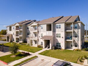 Colorado Creek Apartment Homes in Del Valle, TX - Building Photo - Building Photo