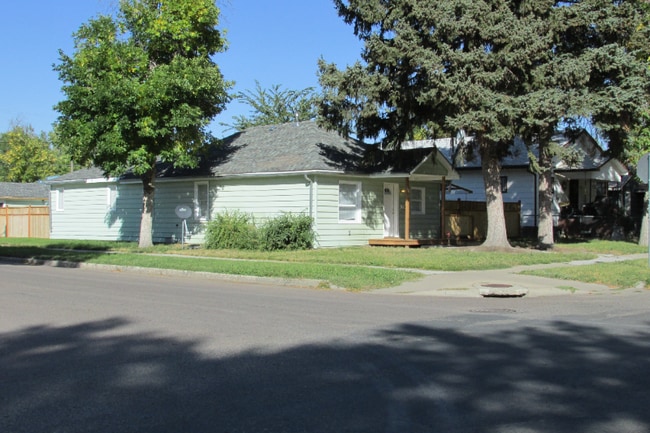 property at 1001 5th Ave S