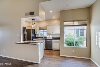 11333 N 92nd St, Unit 1124 in Scottsdale, AZ - Foto de edificio - Building Photo
