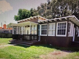 40 NW 58th Ave in Miami, FL - Building Photo