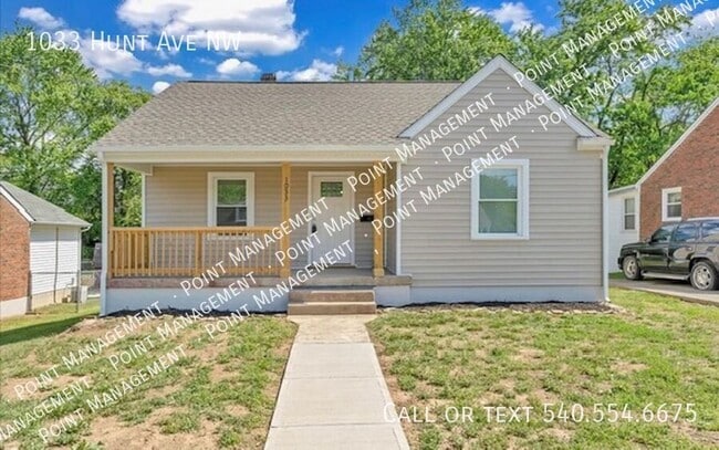 property at 1033 Hunt Ave NW