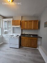 18 Seymour St in Yonkers, NY - Building Photo