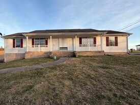 2190-2190 Three Springs Rd in Russellville, TN - Building Photo