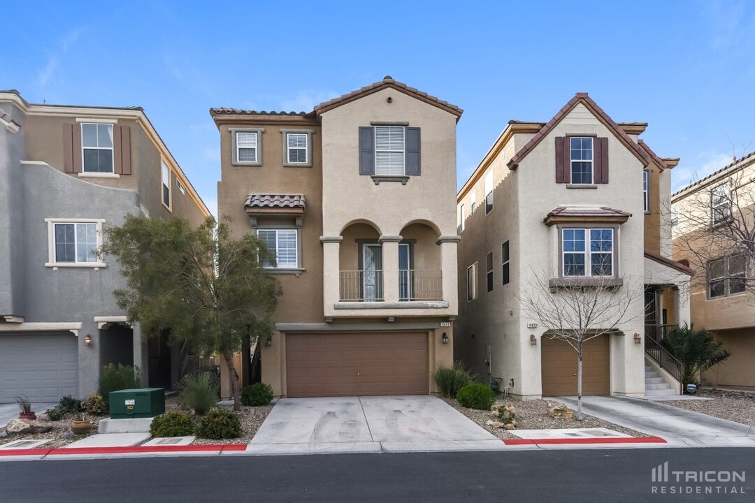 10843 Ackers Dr in Henderson, NV - Building Photo