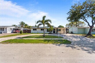 630 NE 23rd Ct in Pompano Beach, FL - Building Photo - Building Photo