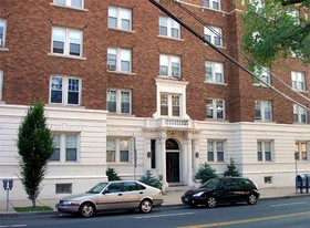 Trumbull Apartamentos