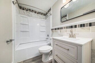 1451 W North St in Kalamazoo, MI - Building Photo - Building Photo