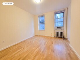 239 E 51st St in New York, NY - Building Photo