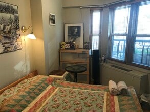 520 E 81st St, Unit 12C in New York, NY - Foto de edificio - Building Photo