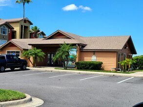 2216 Grand Cayman Ct in Kissimmee, FL - Building Photo - Building Photo