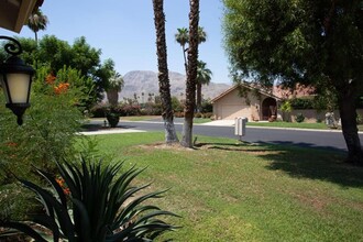 37882 Los Cocos Dr W in Rancho Mirage, CA - Building Photo - Building Photo