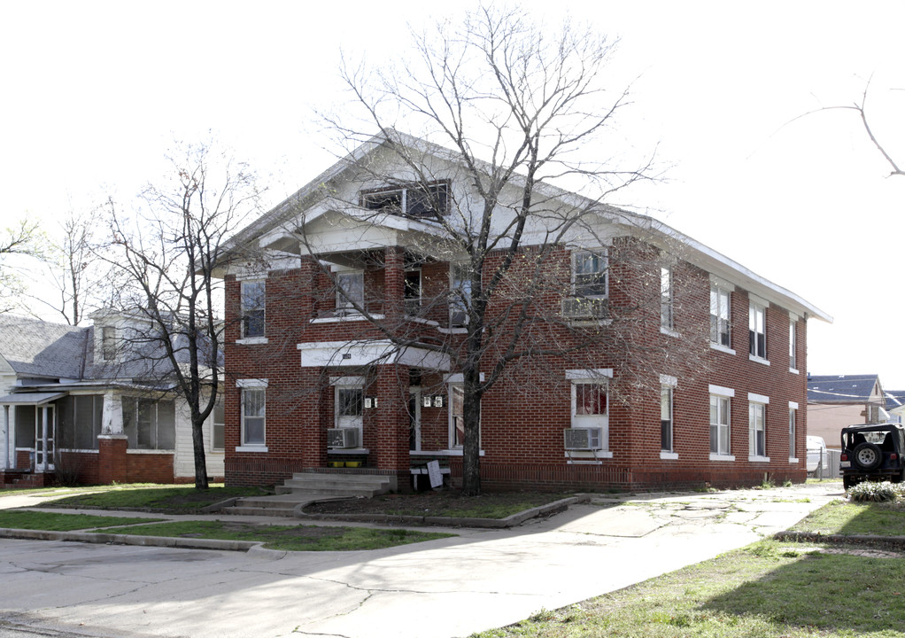 Cardinal Apartments in Bartlesville, OK - Building Photo