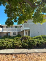 736 Memorial Way in Hayward, CA - Building Photo