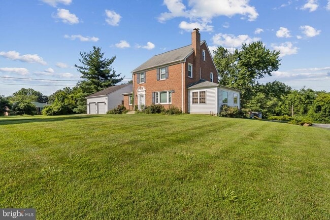 15118 Liberty Grove Dr in Burtonsville, MD - Building Photo - Building Photo