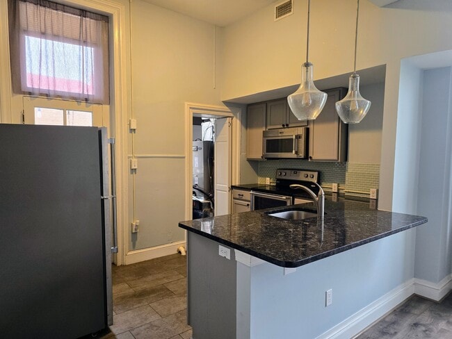 property at 109 N Market St
