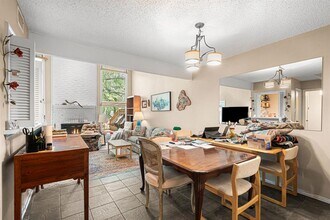 8301 Greenslope Dr in Austin, TX - Building Photo - Building Photo