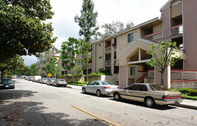 700 Fairmont Ave in Glendale, CA - Building Photo - Building Photo