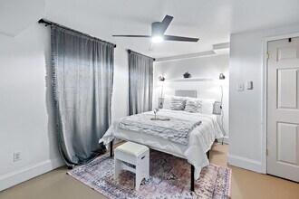 1818 Saint Paul St, Unit B - Room 1 in Baltimore, MD - Foto de edificio - Building Photo