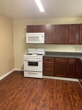 324 Westminster Ave in Youngstown, OH - Building Photo - Building Photo