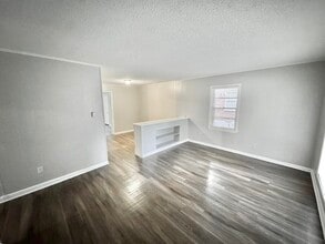 3449 Hallbrook St in Memphis, TN - Building Photo - Building Photo